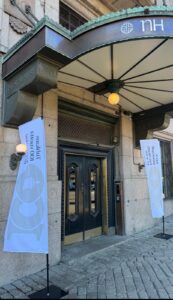 Tuhkaus 100 vuotta Suomessa — Humat juhlisti krematoriosäätiön satavuotisjuhlia 1